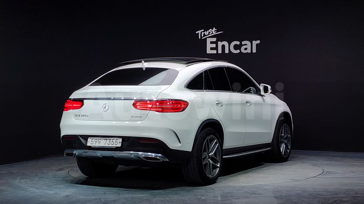 Mercedes Benz GLE Class 2017 — 2