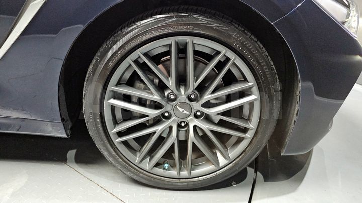 Genesis G70 2018 — 5