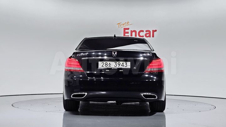 Hyundai Equus 2013 — 4
