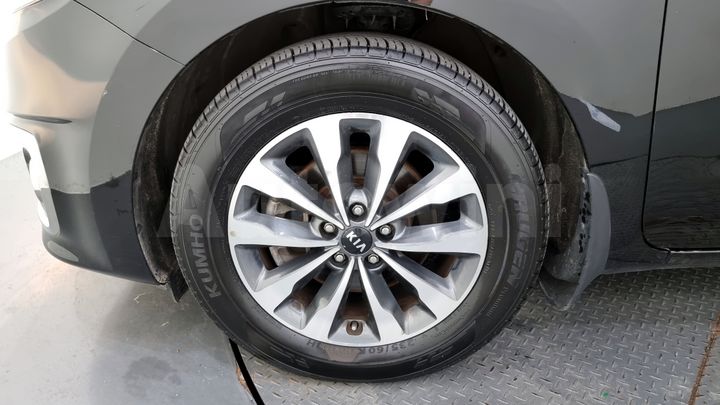 Kia Carnival 2015 — 5