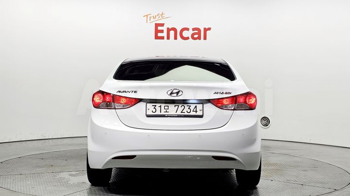 Hyundai Avante 2012 — 4