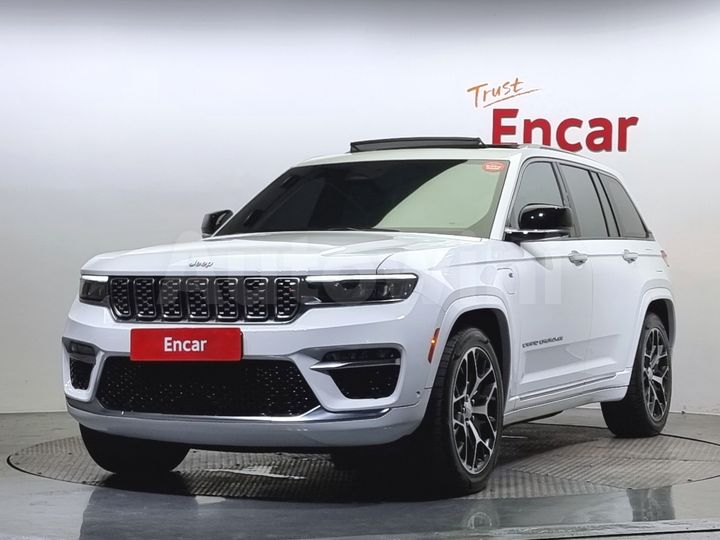 Jeep Cherokee 2023 — 4