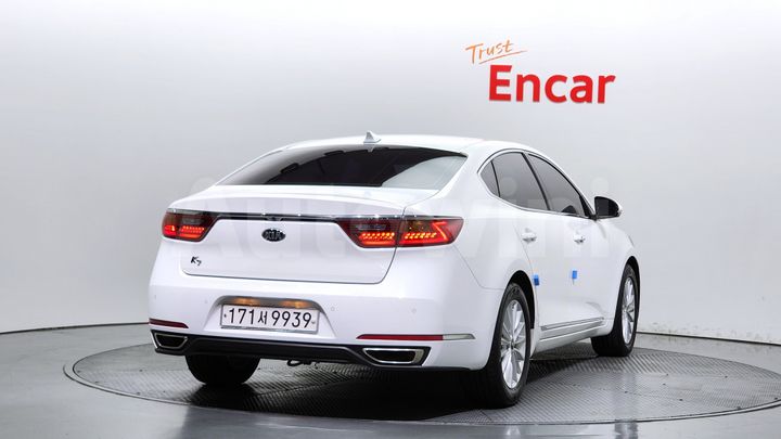 Kia K7 2017 — 2