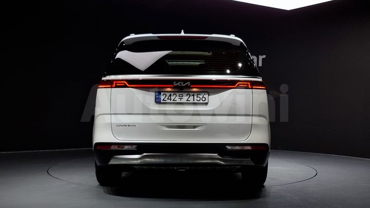 Kia Carnival 2023 — 4
