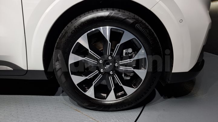 Kia Carnival 2023 — 5