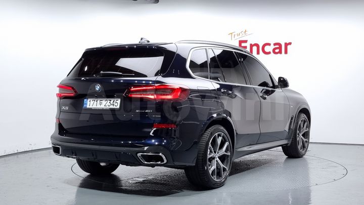 BMW X5 2021 — 2