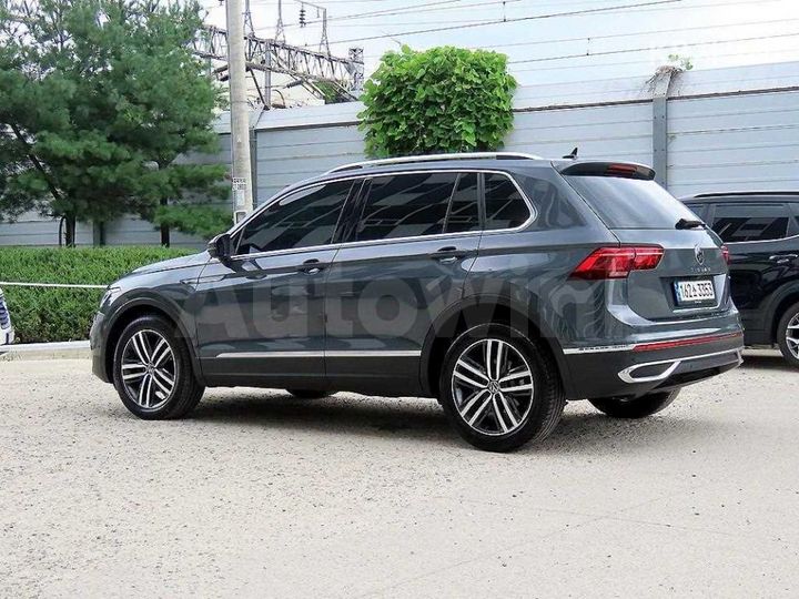Volkswagen Tiguan 2021 — 3