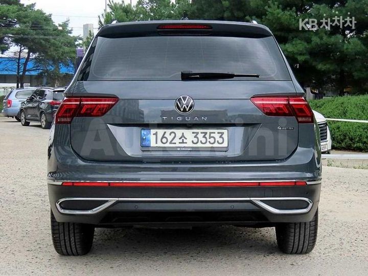 Volkswagen Tiguan 2021 — 4