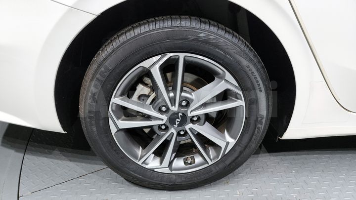 Kia K3 2022 — 5