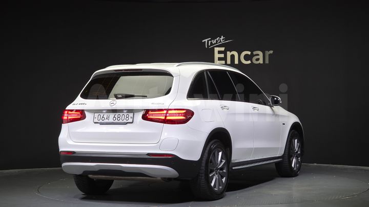 Mercedes Benz GLC Class 2019 — 2
