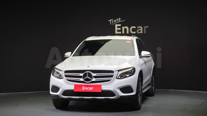 Mercedes Benz GLC Class 2019 — 3