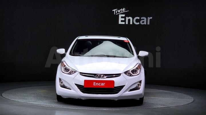 Hyundai Avante 2015 — 3