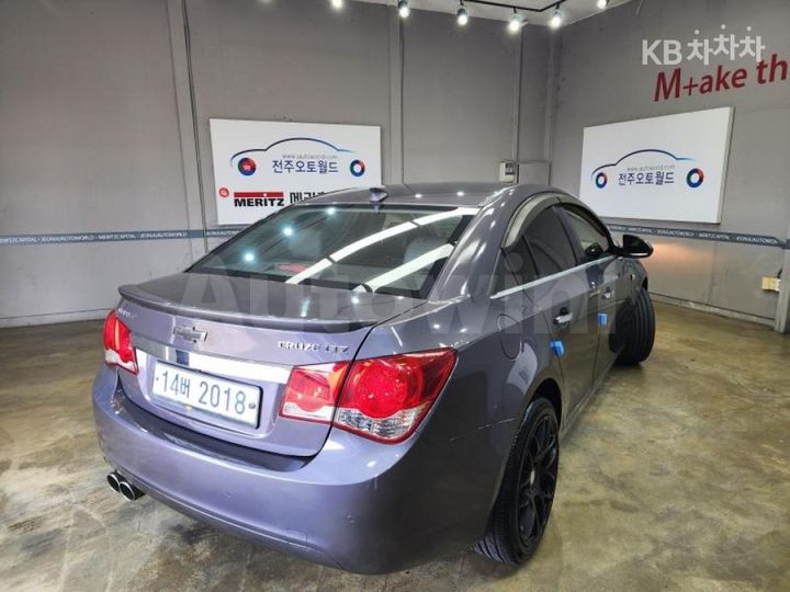 Chevrolet Lacetti 2011 — 2