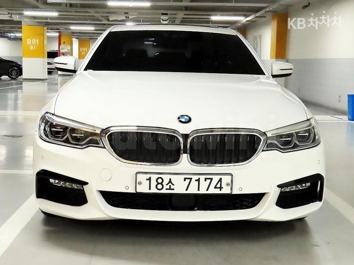 BMW 5 Series 2017 — 2