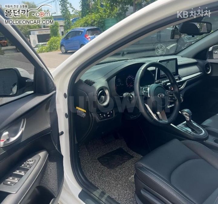 Kia K3 2019 — 4