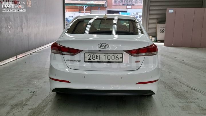Hyundai Avante 2017 — 4