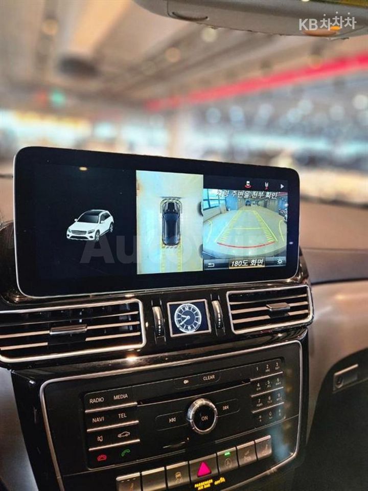 Mercedes Benz GLE Class 2017 — 4