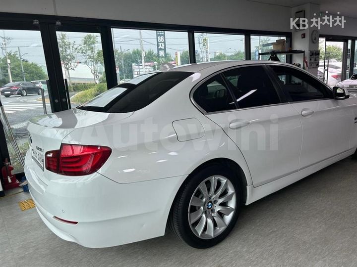 BMW 5 Series 2012 — 4