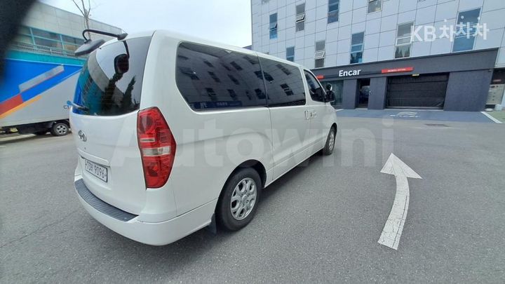 Hyundai Starex 2012 — 4