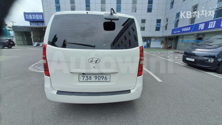 Hyundai Starex 2012 — 5