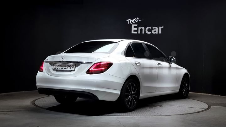 Mercedes-Benz C Class 2019 — 2