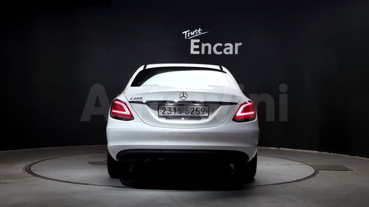 Mercedes-Benz C Class 2019 — 4
