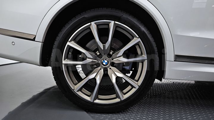 BMW X7 2021 — 5