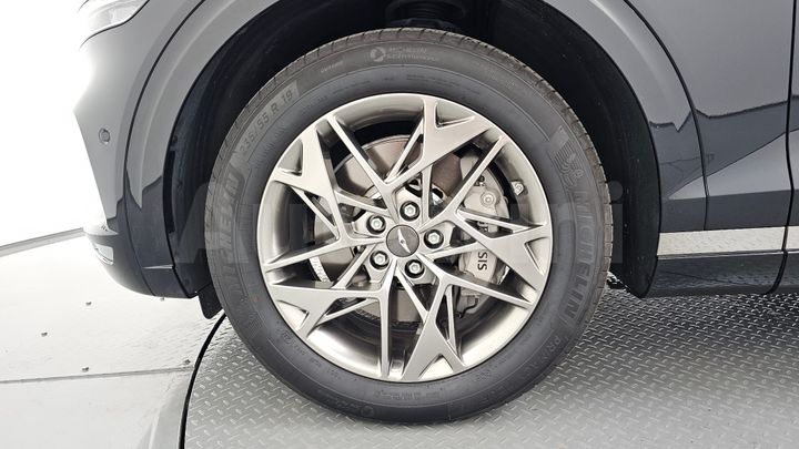 Genesis GV70 2023 — 5