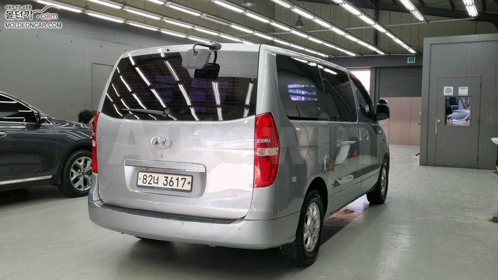 Hyundai Starex 2015 — 2