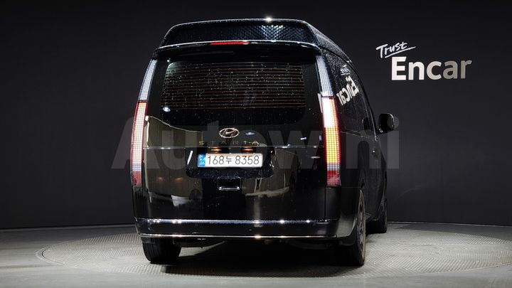 Hyundai Staria 2022 — 4