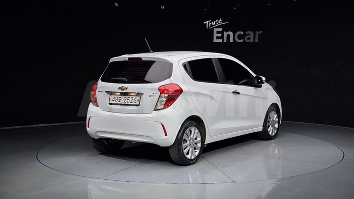 Chevrolet Spark 2017 — 2