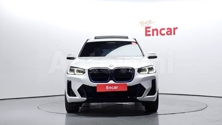 BMW iX3 2022 — 3