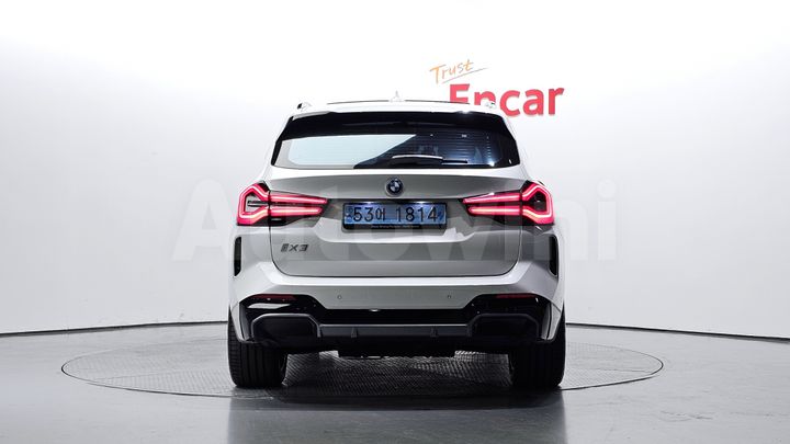 BMW iX3 2022 — 4