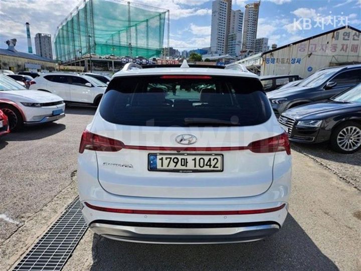 Hyundai SantaFe 2021 — 5