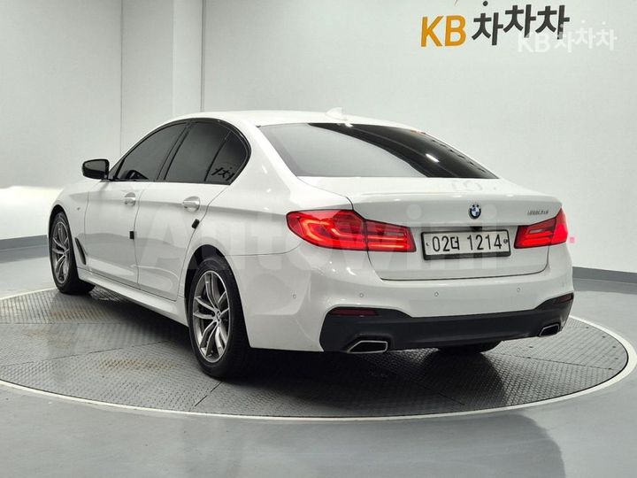 BMW 5 Series 2017 — 2