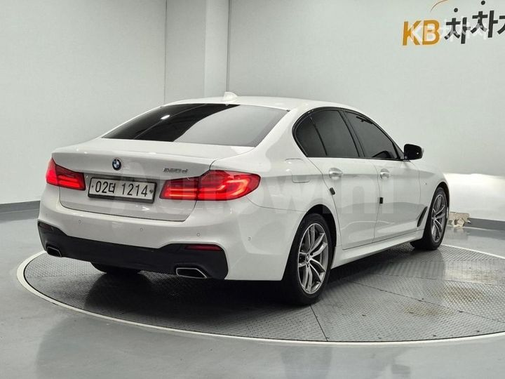 BMW 5 Series 2017 — 3