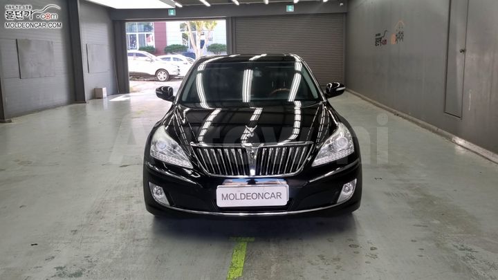 Hyundai Equus 2010 — 3