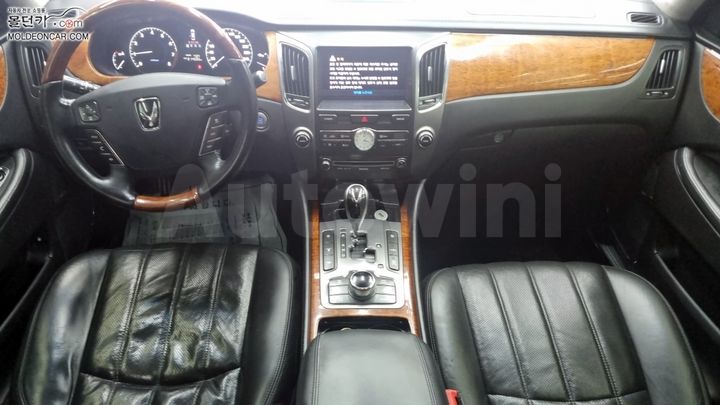 Hyundai Equus 2010 — 5
