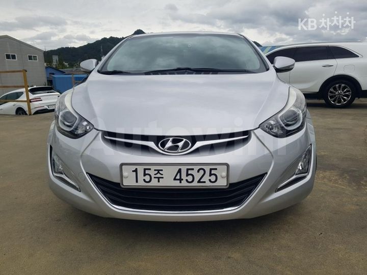 Hyundai Avante 2015 — 2
