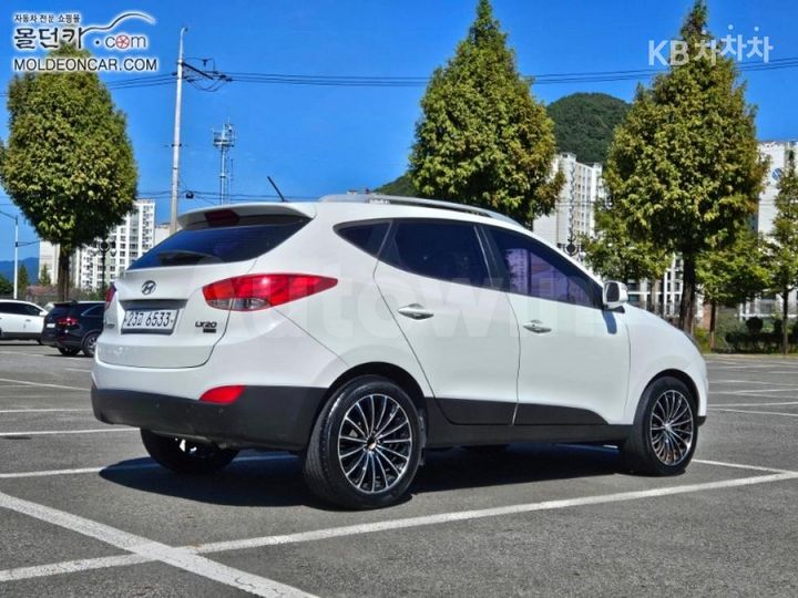 Hyundai Tucson 2012 — 2