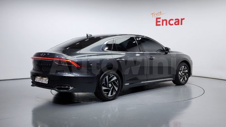 Hyundai Grandeur 2022 — 2