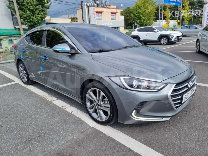Hyundai Avante 2018 — 2