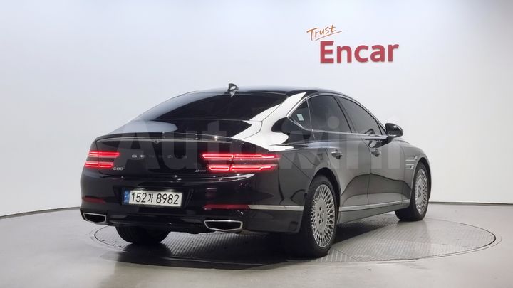 Genesis G80 2022 — 2