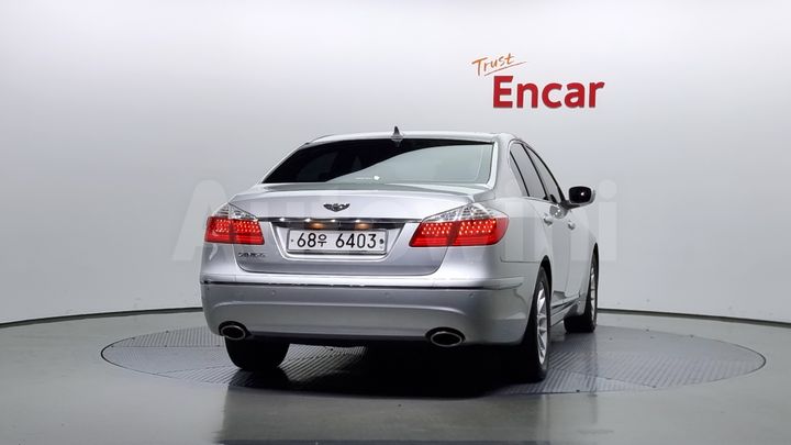 Hyundai Genesis 2008 — 4