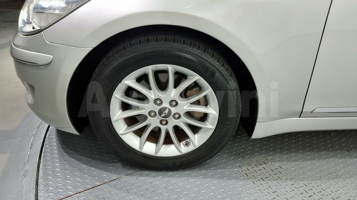Hyundai Genesis 2008 — 5