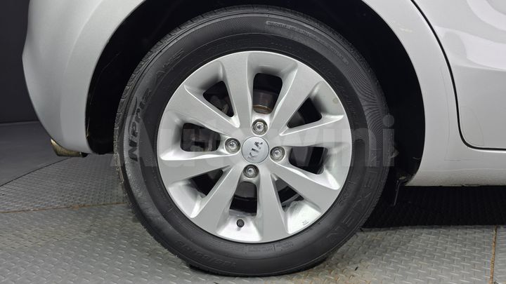 Kia Pride 2014 — 5