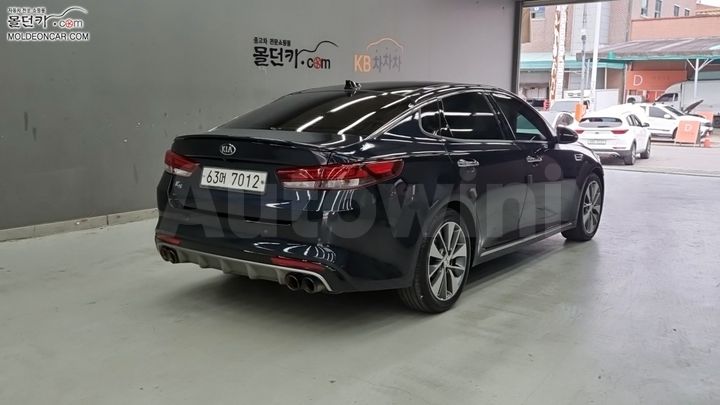 Kia K5 2017 — 2