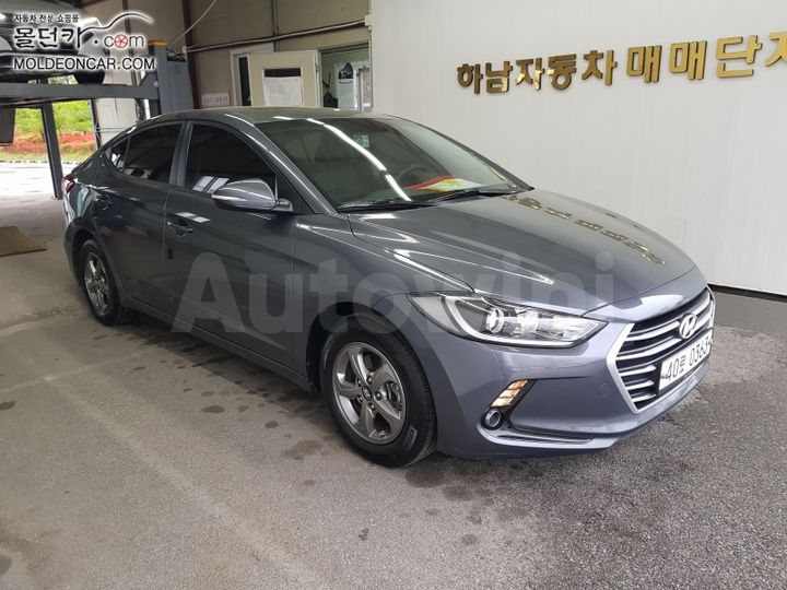 Hyundai Avante 2016 — 3