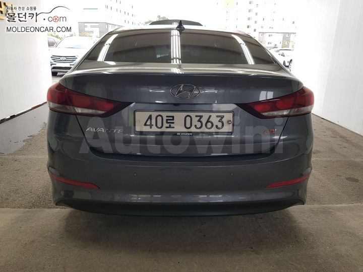 Hyundai Avante 2016 — 4
