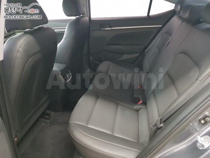 Hyundai Avante 2016 — 5